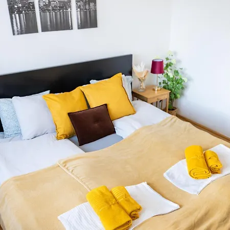 Cozy Panorama Next To The Buda Castle *