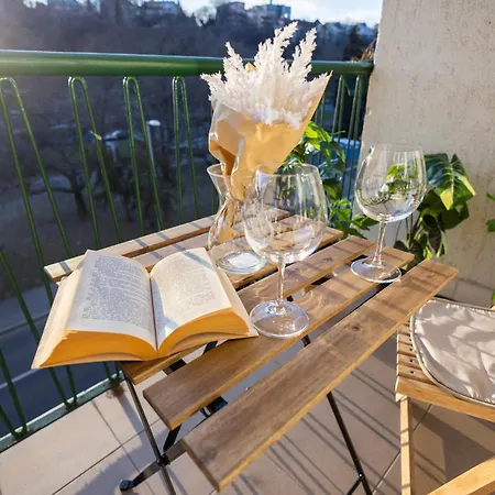 Cozy Panorama Next To The Buda Castle Apartment