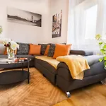 Cozy Panorama Next To The Buda Castle *